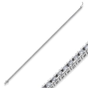 dört tırnaklı montürde taşların belirgin şekilde göründüğü 1,61 karat pırlanta suyolu bileklik detay görüntüsü